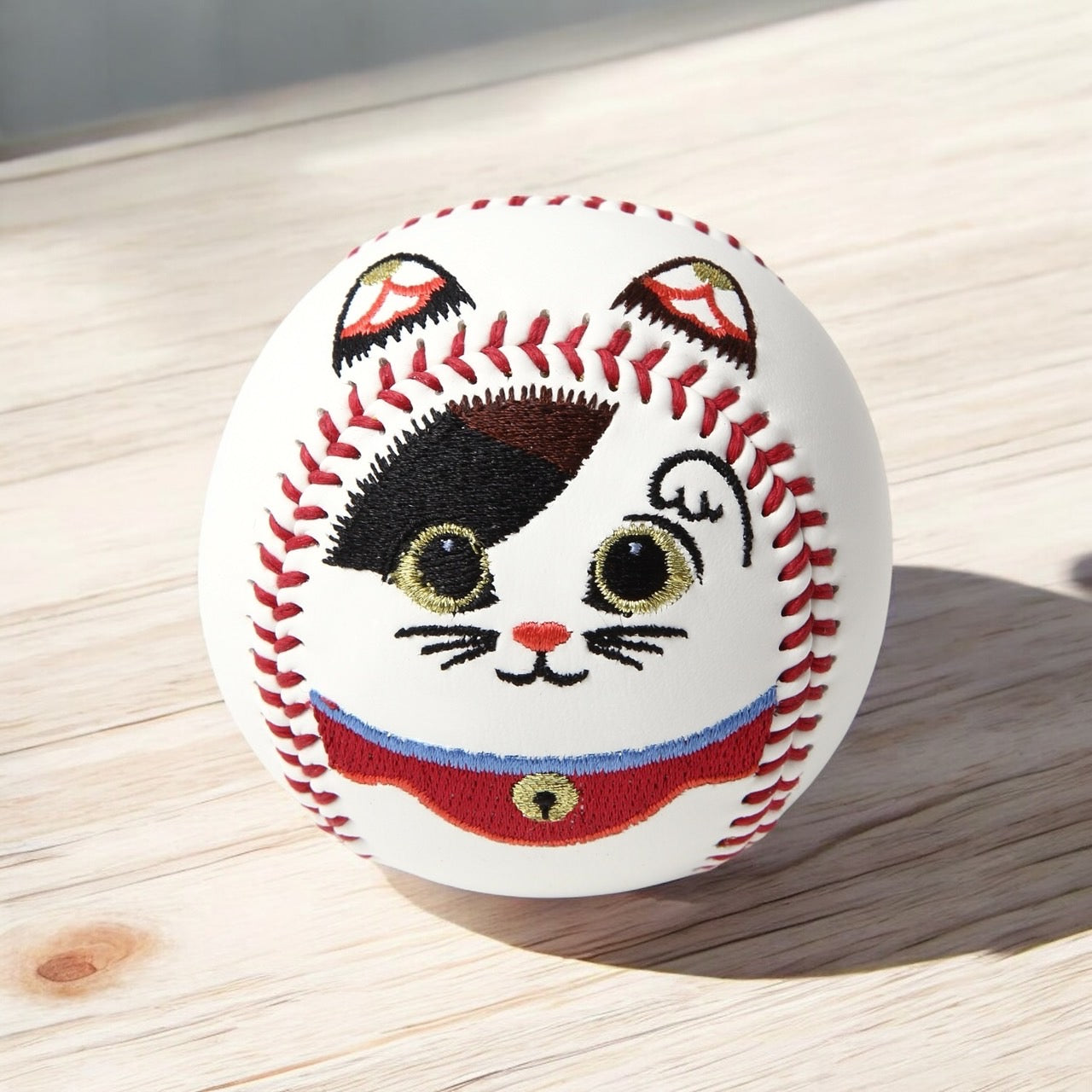 招き猫ボール「にゃころん」