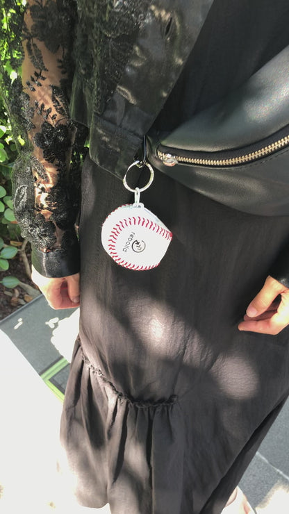 野球ボール型携帯エチケット袋ケース　袋48枚付き